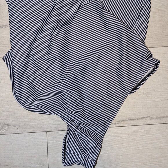 NWT B2prity Womens One Piece Tummy Control Front Cross Swimsuit Size XXL - Picture 3 of 4